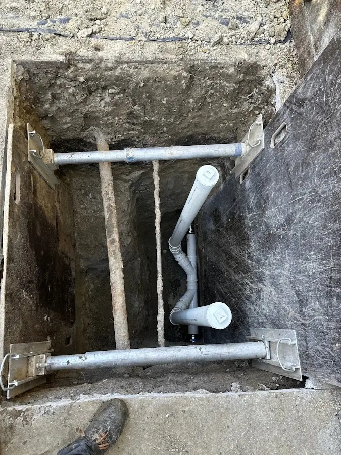 Experienced plumber completing Gas Line Repair work in Zephyrhills South